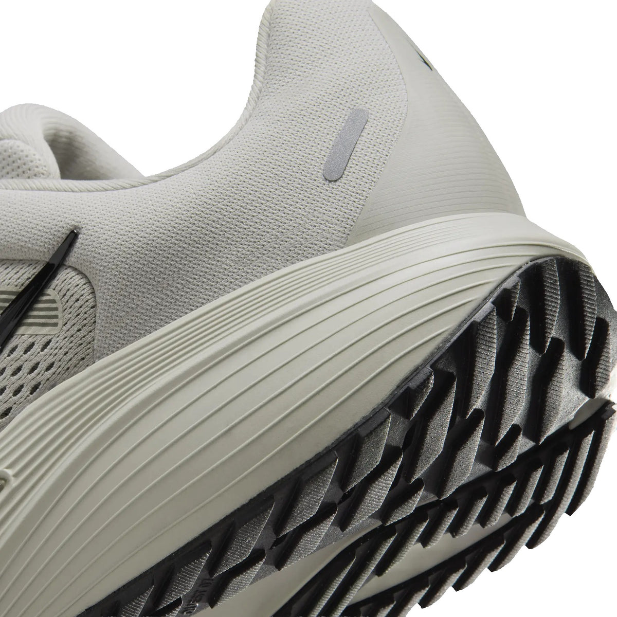 Nike Quest 7 Light Bone