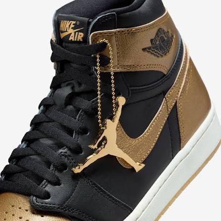 Nike Jordan 1 Retro High OG Black Metallic Gold