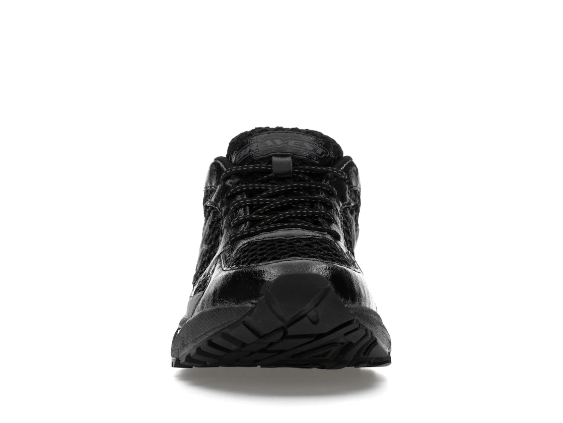 Bravest Studios Kross Kountry Runner Triple Black