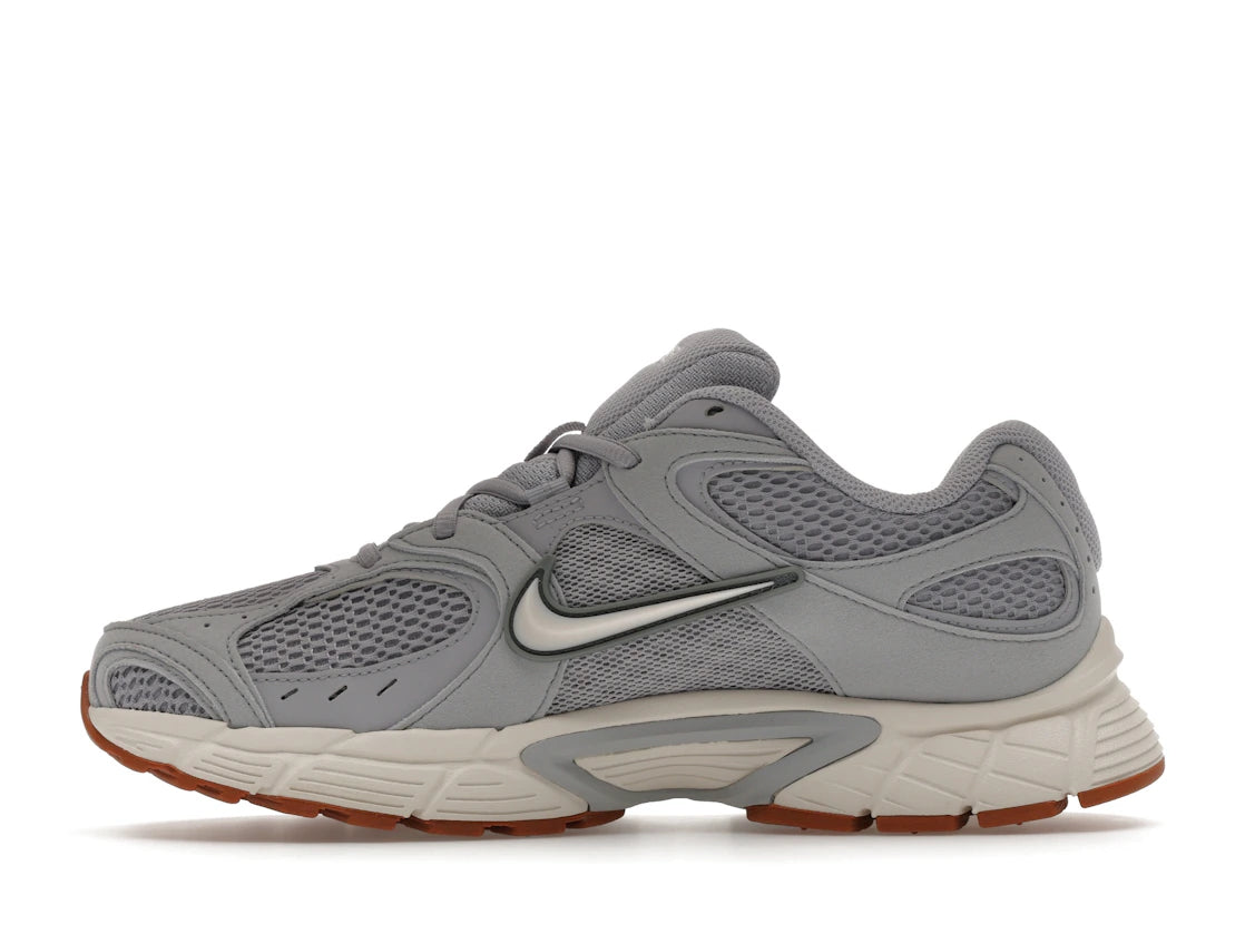 Nike V5 RNR Wolf Grey Gum